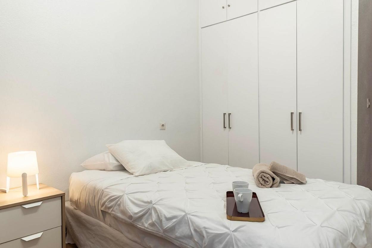 Funcional Y Renovado Apartamento En Iturrama Pamplona Exteriör bild