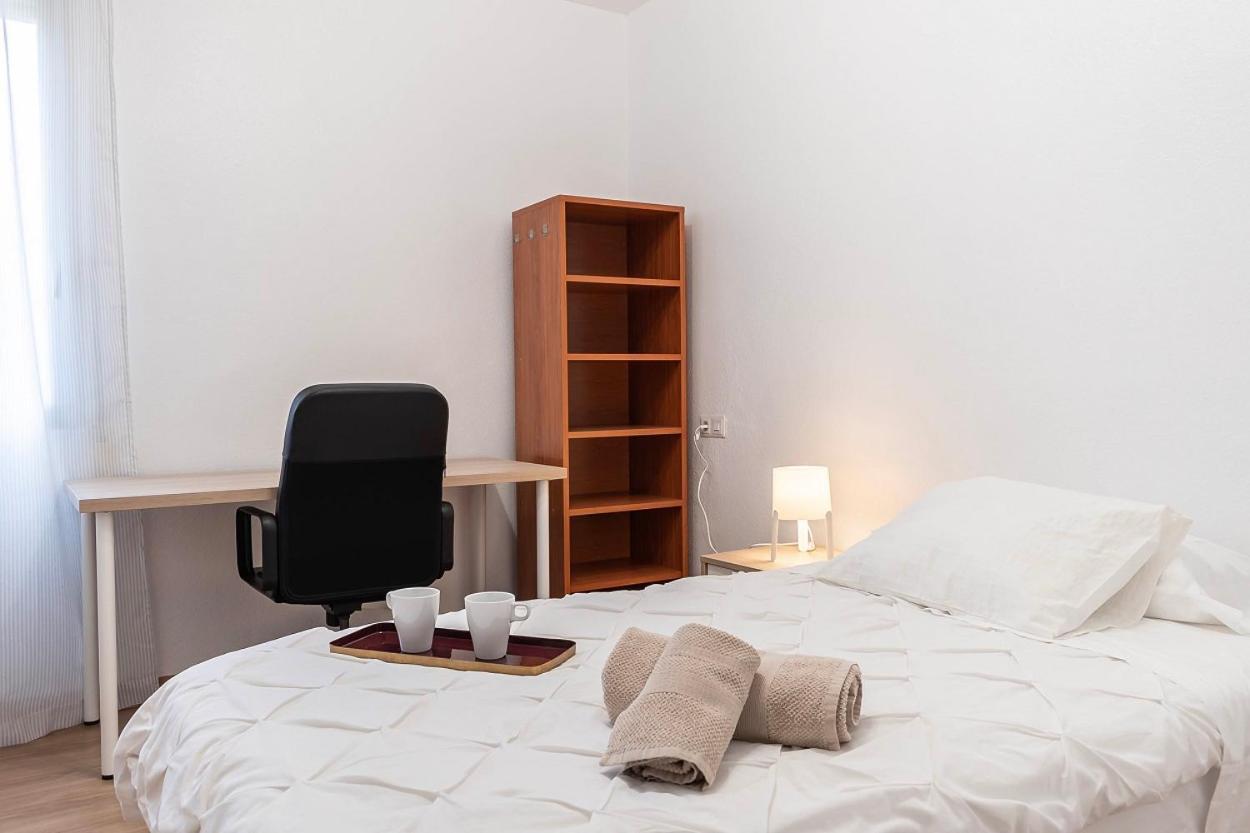 Funcional Y Renovado Apartamento En Iturrama Pamplona Exteriör bild