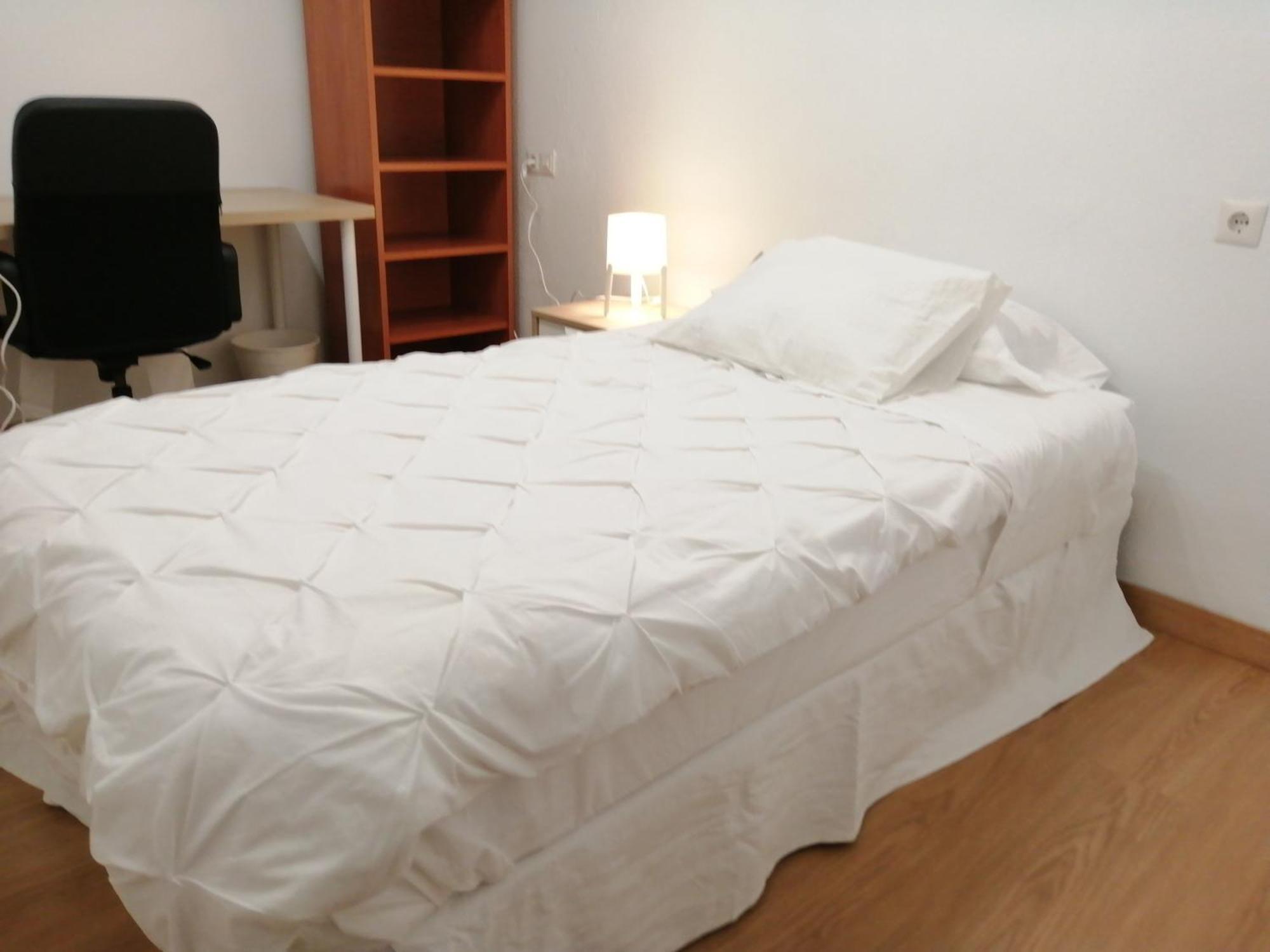Funcional Y Renovado Apartamento En Iturrama Pamplona Exteriör bild