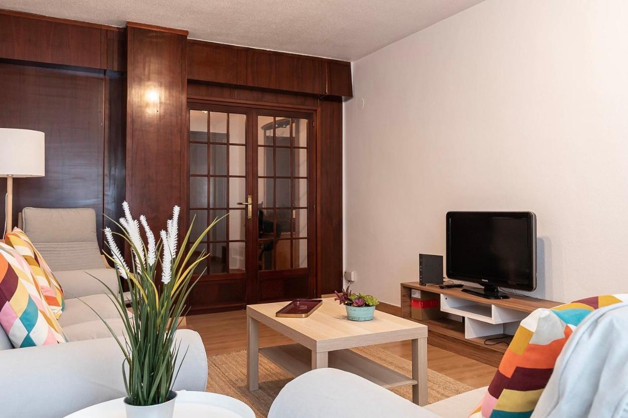 Funcional Y Renovado Apartamento En Iturrama Pamplona Exteriör bild